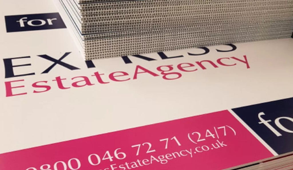 Express EstateAgency Correx property boards printed by Plan Photo Repro
